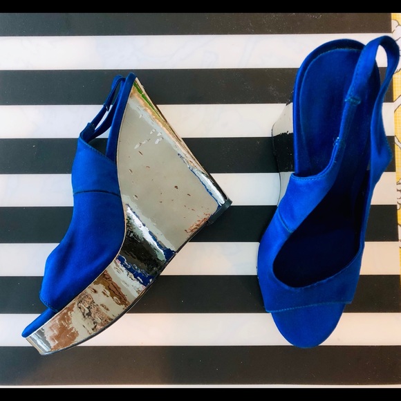 Platform Heel Satin Slingbacks - Picture 2 of 6